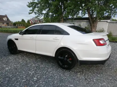 (514)(236)(8008) TÉLÉPHONE FORD TAURUS SHO 2012 VOITURE RARE, FULL ÉQUIPÉE SEULEMENT 110,000KM ULTRA...