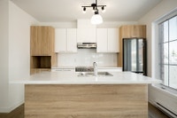 Vous rêvez dhabiter près dun lac majestueux? Le 83 St-Laurent abrite un logement parfait pour vous.... (image 1)