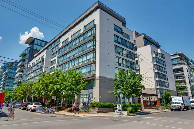 studio  - Fifty on the Park in Long Term Rentals in City of Toronto - Image 2