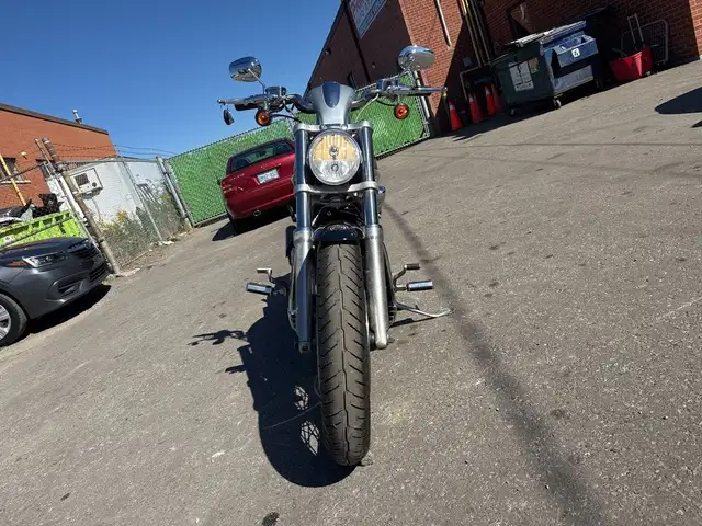 2009 Harley-Davidson V-Rod ~ V-ROD ~ 1250CC ~ CANADIAN ~ LOW KMS in Street, Cruisers & Choppers in City of Toronto - Image 9