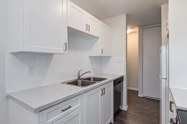 Affordable Apartments for Rent - Berkeley Square - Apartment for in Long Term Rentals in Lethbridge - Image 5