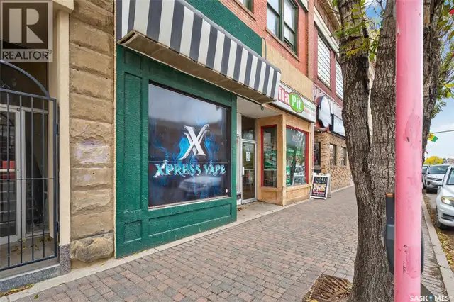 220-222 Main STREET N Moose Jaw, Saskatchewan in Commercial & Office Space for Sale in Moose Jaw - Image 8