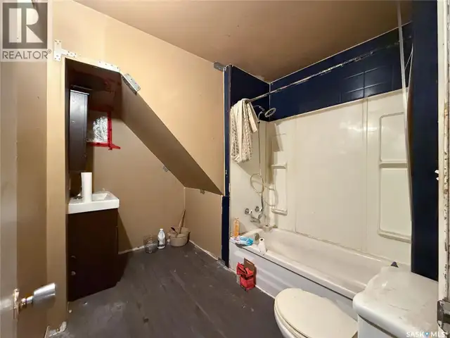 121 1st AVENUE W Shaunavon, Saskatchewan in Houses for Sale in Swift Current - Image 10