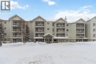 Welcome to 2415-38 Riedel Street! WAKE UP TO BEAUTIFUL VIEWS OF THE CLEARWATER RIVER FROM THIS 2 BED...