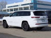 This Jeep Grand Cherokee L has a durable Intercooled Turbo Regular Unleaded I-4 2.0 L/122 engine pow... (image 5)