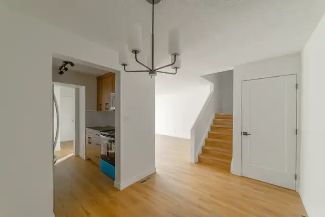 Recently renovated townhomes in NW Edmonton | Enjoy the playgrou in Long Term Rentals in Edmonton - Image 6
