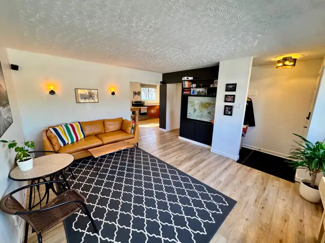 Great Starter Home, 3 Bed, Updated Bathroom, Must See in Houses for Sale in Saskatoon - Image 2