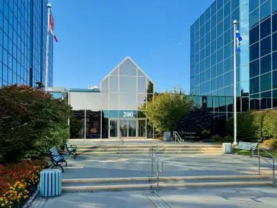 Focus on driving your business forward with a professional office space rental just for you.Make a h...