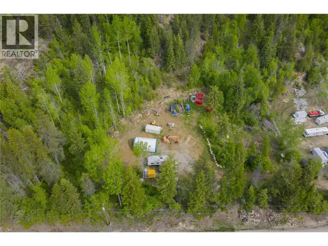 1682 Circle Road Castlegar, British Columbia in Land for Sale in Nelson - Image 11