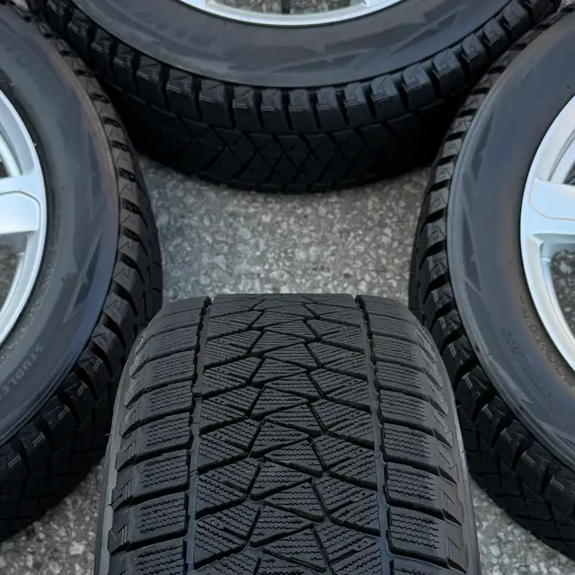 Volvo XC90 19 Inch *OEM* Wheels & Snow Tires in Tires & Rims in City of Toronto - Image 7