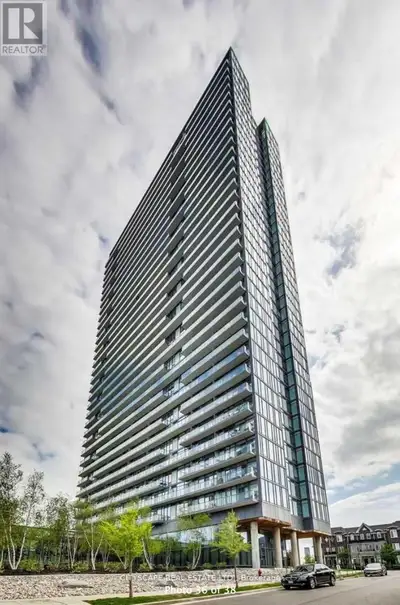 310 - 105 THE QUEENSWAY Toronto (High Park-Swansea), Ontario