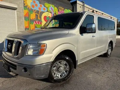 **2 TO CHOOSE FROM!!** CERTIFICATION INCLUDED! **SL** HEAVY DUTY PACKAGE!! 5.6L V8!! FULLY LOADED AN...