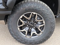 2026 Chevrolet Colorado ... Engine: Turbocharged Gas I4 2.7L/ L/100Km City: 14.8 L/100Km Hwy: 15.1 S... (image 5)