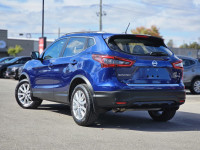 The 2023 Nissan Qashqai SV in AWD offers both style and functionality with its versatile capabilitie... (image 1)