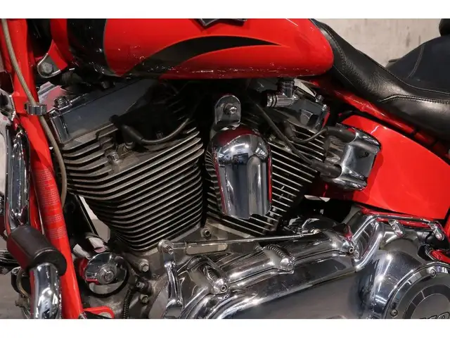 2011 Harley-Davidson SOFTAIL CVO CONVERTIBLE (FLSTSE2) in Street, Cruisers & Choppers in Ottawa - Image 12