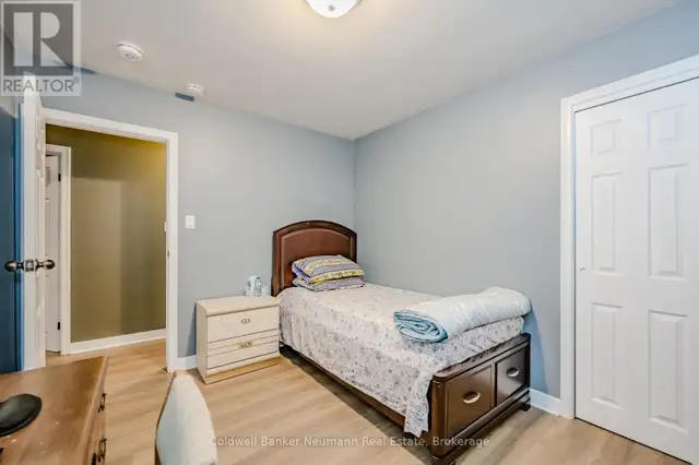 31 SHARON AVENUE Welland (Prince Charles), Ontario in Houses for Sale in St. Catharines - Image 20