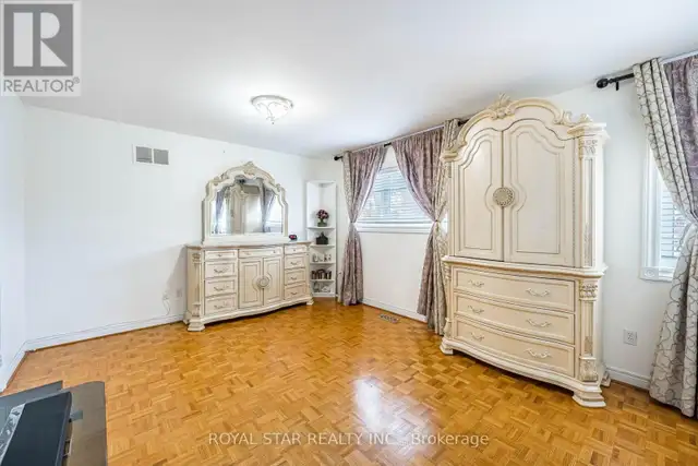 40 OAKDALE ROAD Vaughan (Maple), Ontario in Houses for Sale in Markham / York Region - Image 33