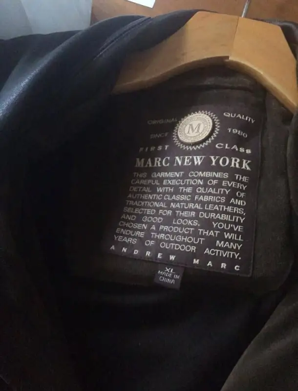 XL Andrew Marc Brown Calf Suede Jacket Marc New York - NEW in Men's in City of Toronto - Image 6