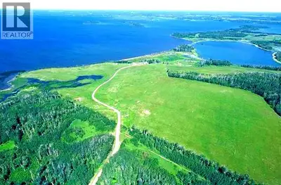 Old Price $1,475,000.00 ..... New price $1,025,000.00 This expansive nearly 140-acre lakefront prope...