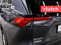 1 OWNER / Rear View Camera, Power Driver Seat, Dual Zone Front Climate Control and more! Clutch is t... (image 9)