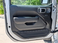 Dynamic Gas/Electric V-6 engine - Advanced navigation and premium audio - Comprehensive safety featu... (image 7)