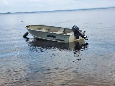 2007 14 ft Lowe Wide Beam Heavy Aluminum Boat – 20 HP Yamaha Motor (2007) Well-maintained 14 ft Lowe...
