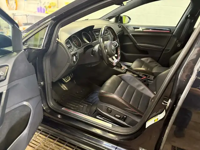 2017 Volkswagen Golf GTI 5dr HB DSG Autobahn in Cars & Trucks in Laval / North Shore - Image 9