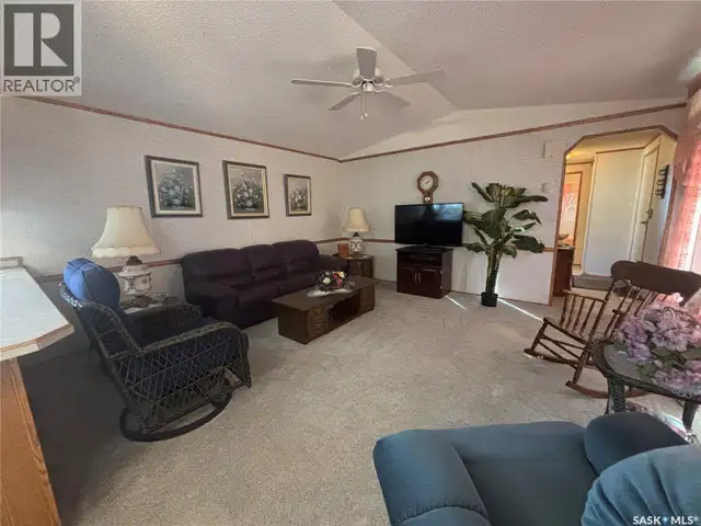 33 Cypress Mobile Home PARK Maple Creek, Saskatchewan in Houses for Sale in Swift Current - Image 15
