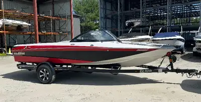 MLM - Muskoka Region For Sale: 2013 Malibu Response TXi Tournament-Ready Ski Boat Built for precisio...