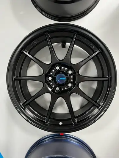 Konig Dekagram in Semi-Matte Black and Gloss Bronze in multiple sizes. Available Sets: Wheel Colour:...