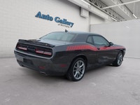 CLEAN CARFAX, PERFOMANCE YOU CAN FEEL 3.6L Pentastar V6 Engine | All-Wheel Drive (AWD) | 8-Speed Aut... (image 5)