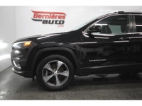 TOIT PANORAMIQUE - ENSEMBLE TECHNOLOGIE - SIÈGES EN CUIR CHAUFFANTS ET VENTILÉS - DÉMARREUR A DISTAN... (image 4)