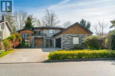 Hidden gem in quiet Boyd Park - beautiful street appeal with no ditches and no overhead power lines....
