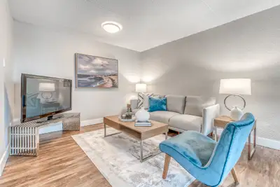 First on Tenth - 1 Bedroom, 1 Bathroom Apartment for Rent