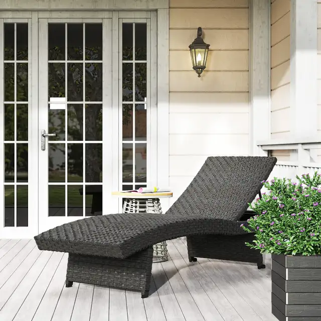 Rattan Folding Outdoor Lounger Chair Recliner with 5-Level Adjus in Patio & Garden Furniture in City of Toronto - Image 8