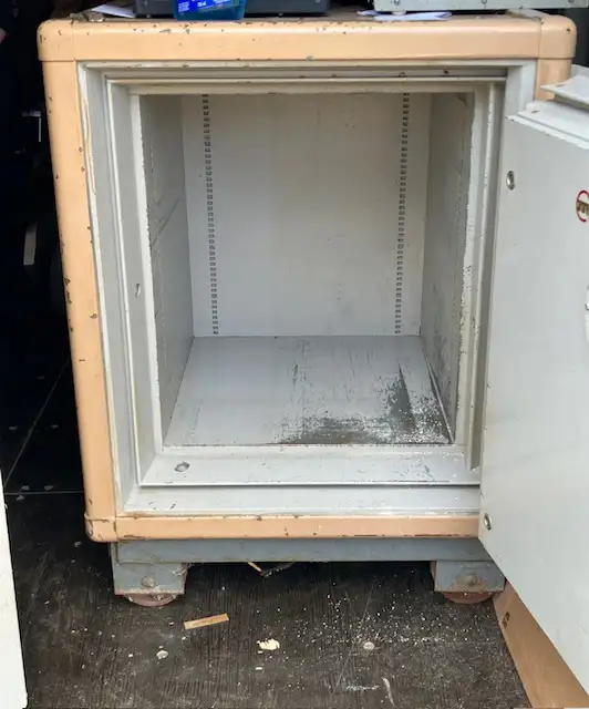 Fire resistant security safe, security vault, combination safe62864365561986121