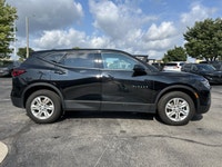 This 2022 Chevrolet Blazer LT SUV boasts a powerful 2.0L Turbocharged 4-cylinder engine delivering e... (image 3)