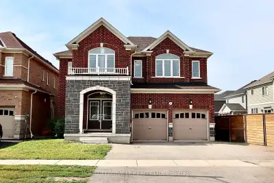 AD #3184 Refined Living in the Sought-After Pinehurst Subdivision, Paris. Step into elegance with th...