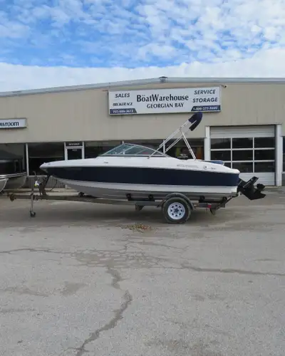 Mercruiser 3.0L/A 135HP, Cockpit and Forward Cover, Bimini Top, Flip up Bolsters, Snap In Carpet, So...