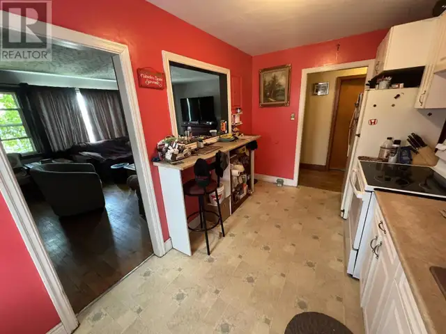 24 Charles Street Dartmouth, Nova Scotia in Houses for Sale in Dartmouth - Image 5