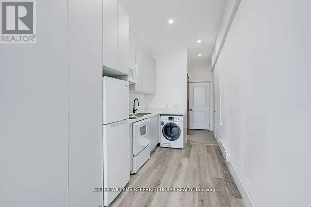499 DANFORTH AVENUE Toronto (North Riverdale), Ontario in Commercial & Office Space for Rent in City of Toronto - Image 21
