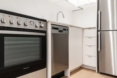 renovated one bedroom, Jarvis and Wellesley - ID 1841, View more