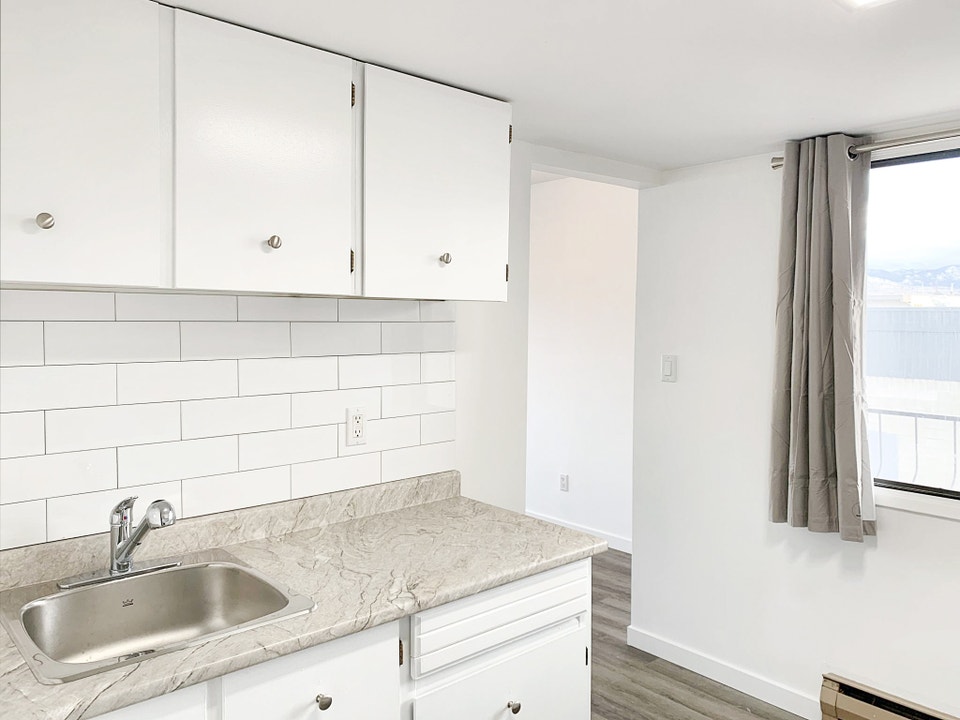 Kamloops North Shore Apartment For Rent 2