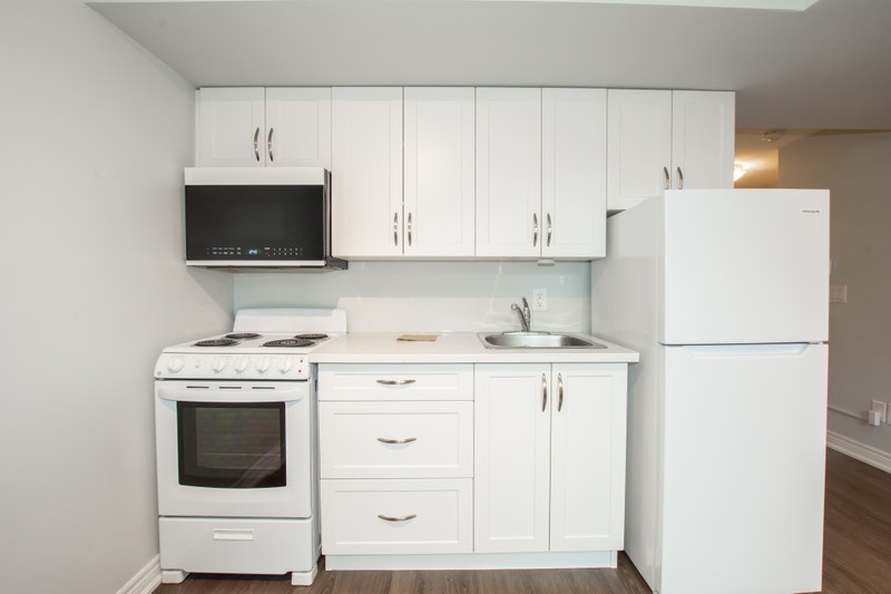 **ALL INCLUSIVE** BEAUTIFUL 1 BEDROOM UNIT IN WELLAND!! Long Term