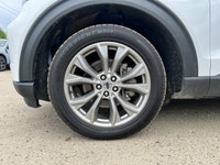 **WE WILL BEAT ANY DEALER IN THE CITY** Recent Arrival! Oxford White 2021 Ford Explorer Limited 4WD... (image 3)