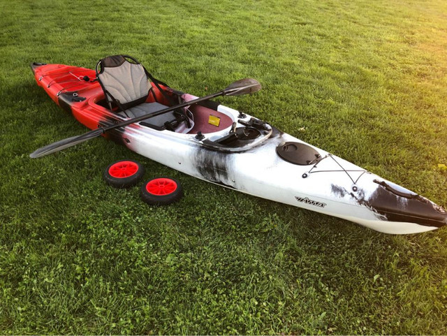 Strider XL 12' sit in kayak free paddle, removable rod holders in Canoes, Kayaks & Paddles in Windsor Region - Image 4