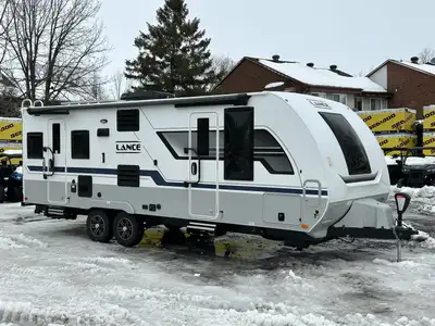 Lance 2375 2023 Clearance Sale!!!!! Détendez-vous dans la in.retraite sur rouesin. de Lance ! Ce mod...