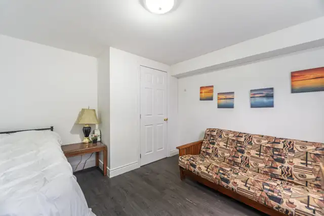 entire main floor for rent in University of Waterloo district in Long Term Rentals in Kitchener / Waterloo - Image 12