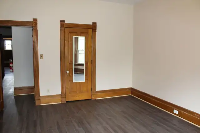 62 DORSET ST - STUDENT RENTALS AVAILABLE in Room Rentals & Roommates in Kitchener / Waterloo - Image 16