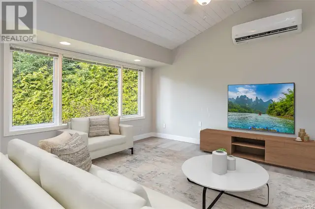 421 Quatsino Rd Qualicum Beach, British Columbia in Houses for Sale in Parksville / Qualicum Beach - Image 7